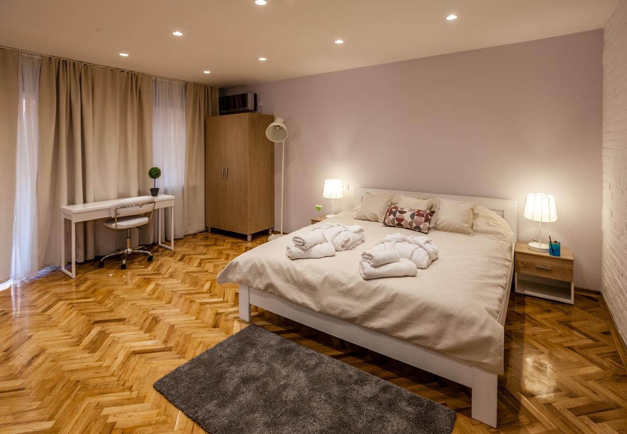 Apartmani Studio Zrenjanin Ngoại thất bức ảnh